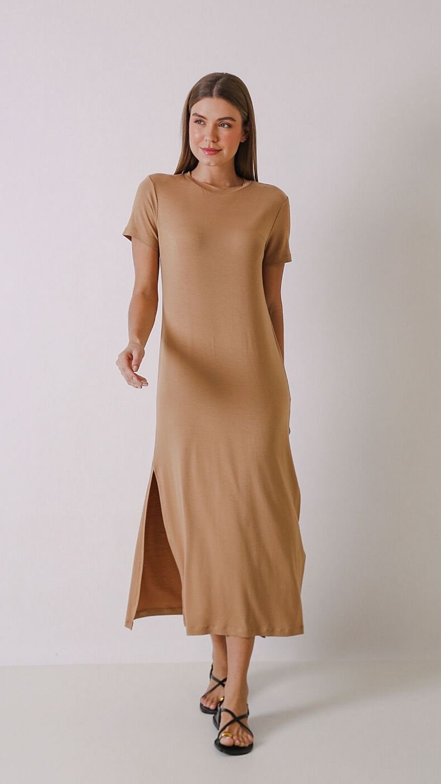 Vestido Midi Basic Fenda Caramelo